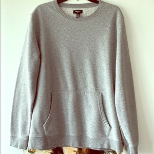 Men’s large Forever 21 sweatshirt front pocket